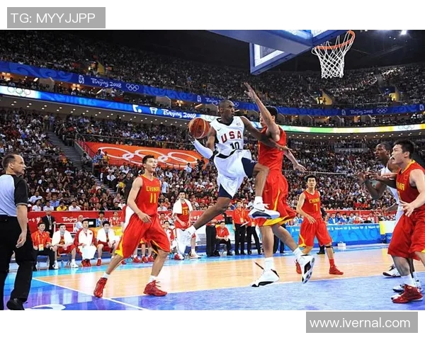 朱芳雨与科比的巅峰对决：篮球传奇的荣耀与激情碰撞