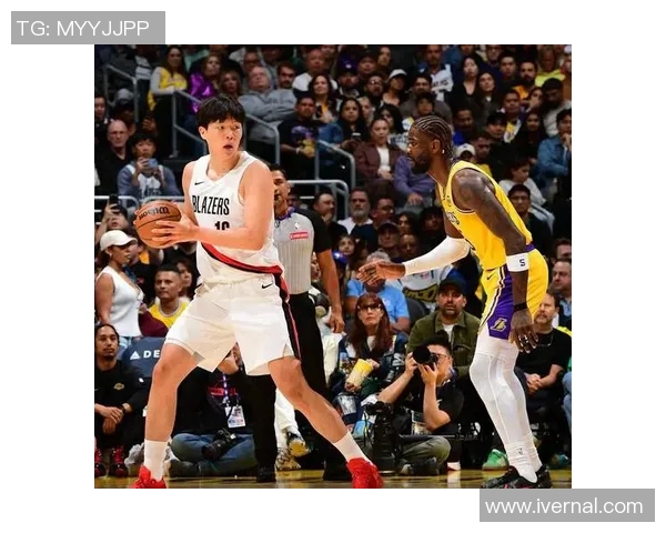 湖人对决快船精彩录像回顾分析全场亮点与关键时刻一网打尽