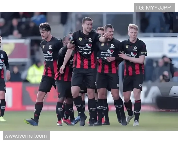 白帽队与洛杉矶FC的激烈对决展现足球魅力与战术智慧的巅峰较量